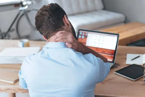 Habits that cause back pain