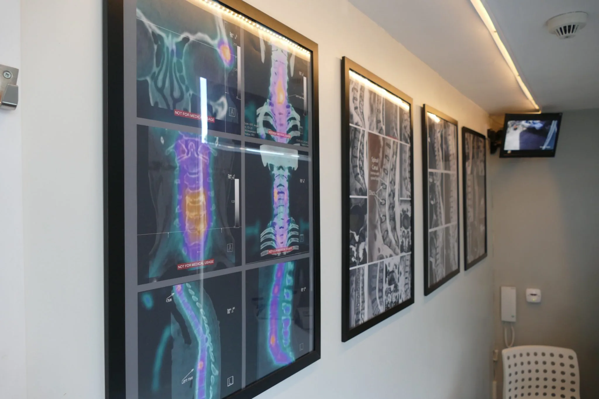 MRI scan review clinic